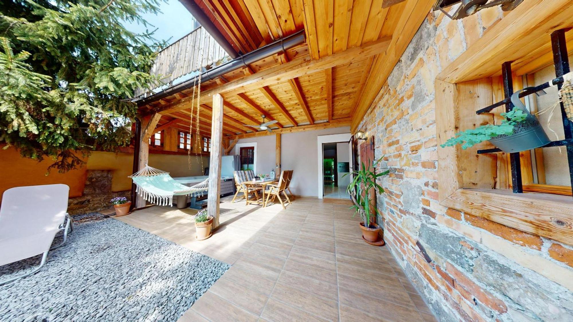 Resort Hisa Ida - Apartments With Hot Tub And Sauna Ivancna Gorica الغرفة الصورة