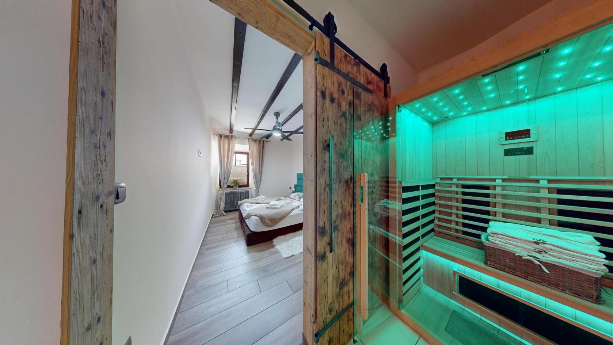 Resort Hisa Ida - Apartments With Hot Tub And Sauna Ivancna Gorica الغرفة الصورة